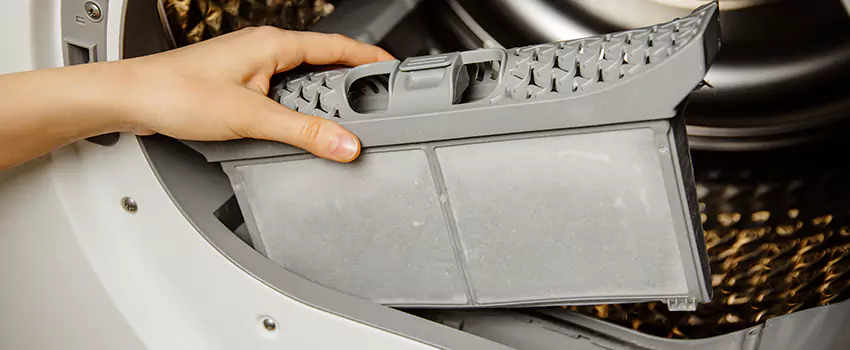 Signs Of A Clogged Dryer Lint Trap in Seguin, Texas